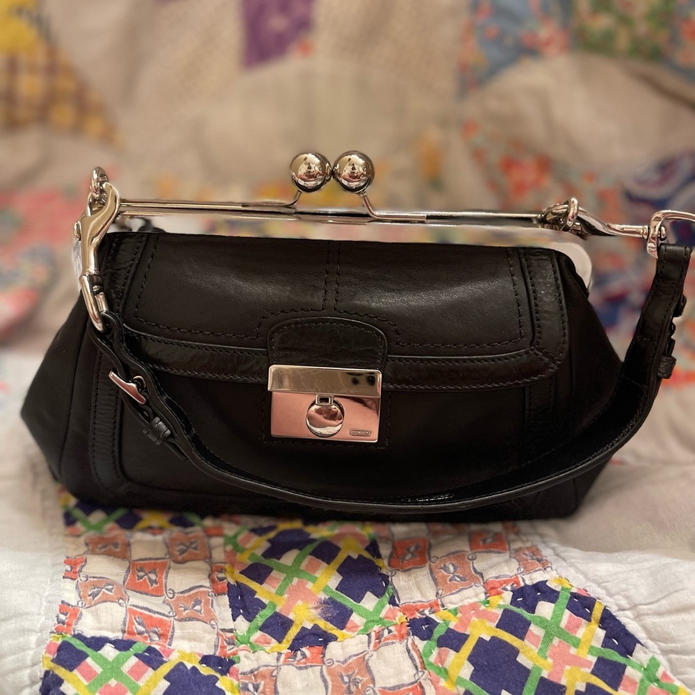 Vintage Y2K COACH Leather Kisslock Bag Black 9734 Top Handle